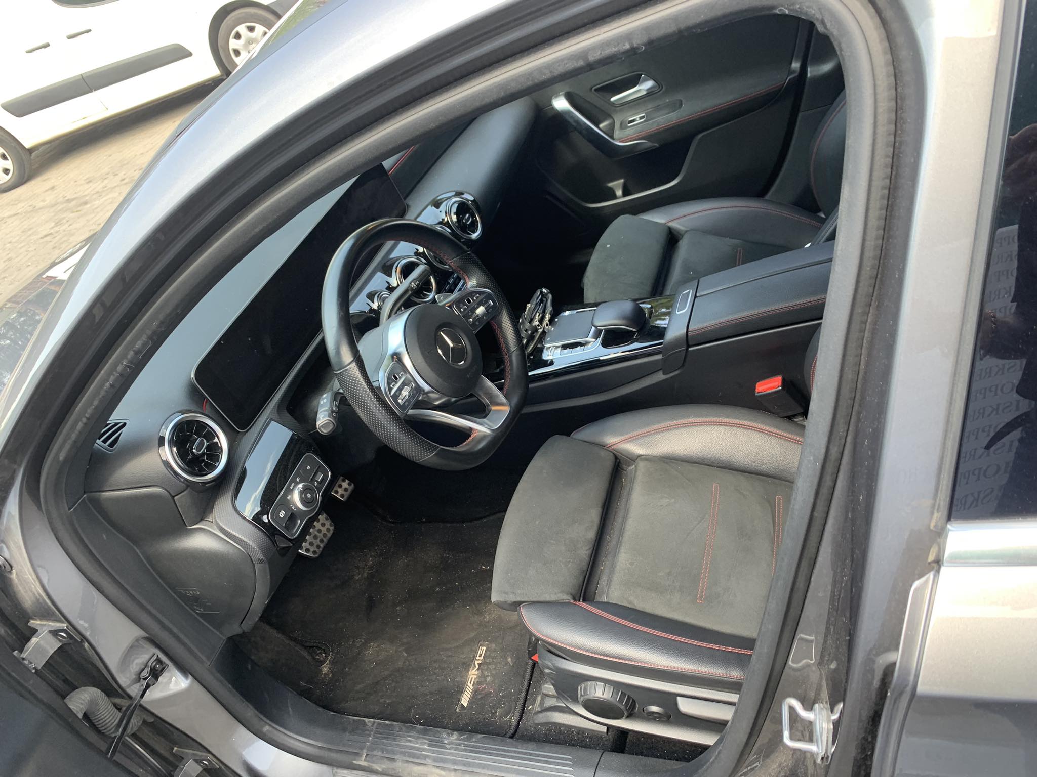Mercedes-Benz A 180 1.5 85kW - Image 5
